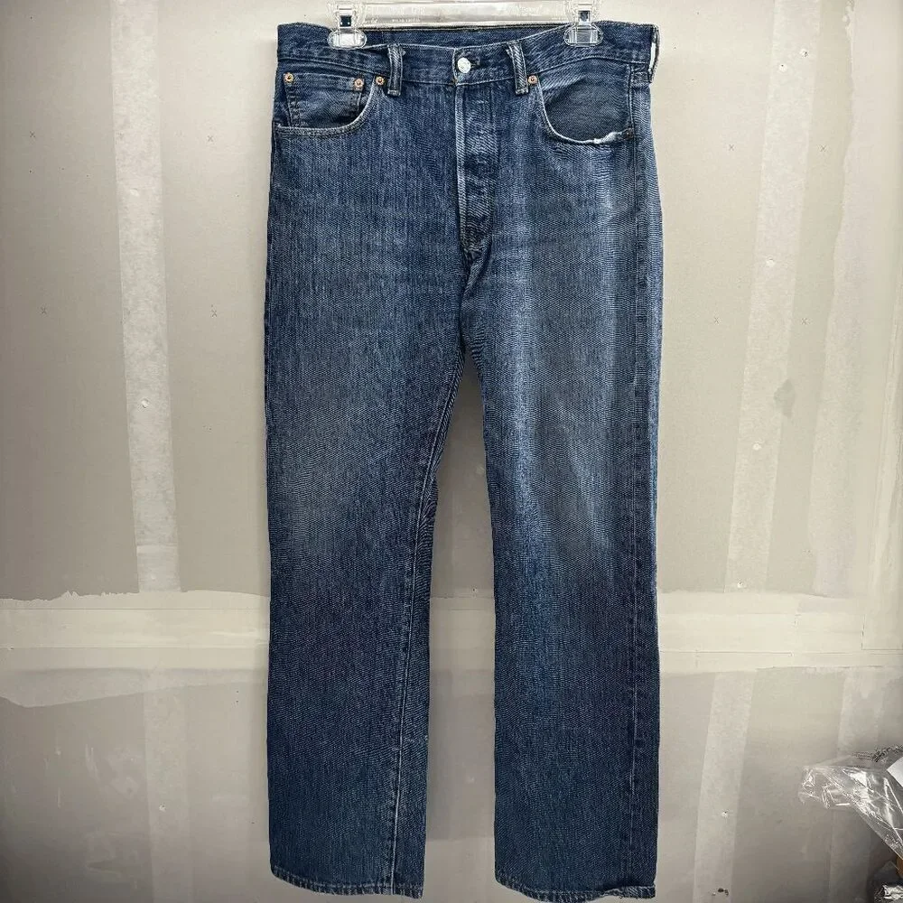 Levis Jeans‎ Mens 34x32 (Fits 32x31) Blue 501 Straight Button Fly American Denim